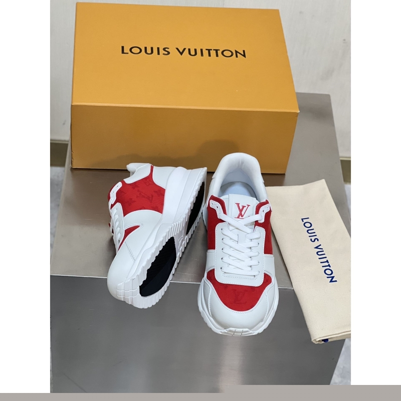 l**is V*t*n sneakers